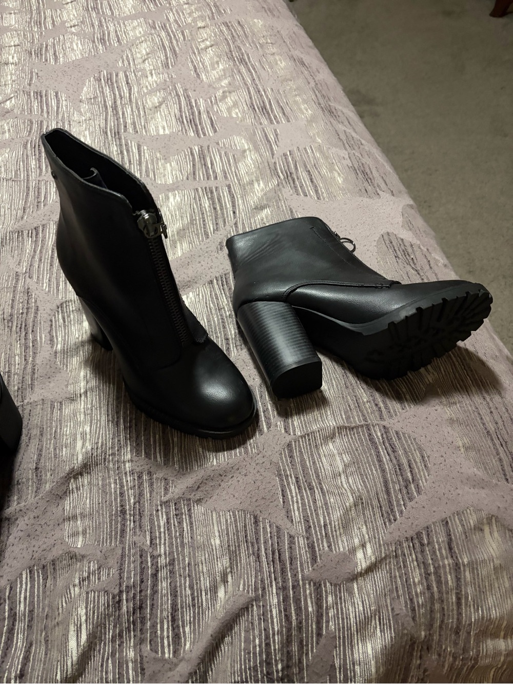 Simply Vera Vera Wang Black Chunky Heel Ankle Boots